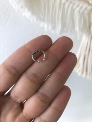 Piercing de pressão indiano