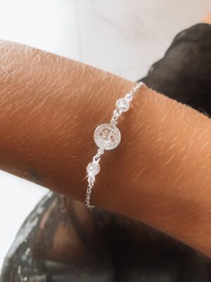 Pulseira com Medalha de São Bento e Zircônia