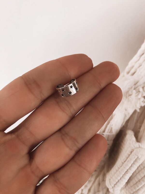 Piercing Grosso com Estrelinhas de Pikun - Imagem 1