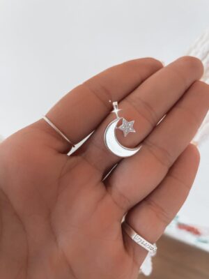 Pingente Meia Lua com Estrela Cravejada