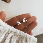 Brinco Wave Prata Branca