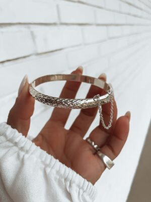 Bracelete Rígido Crocodile Com Fecho Trava