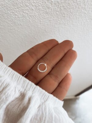 Piercing Cravejado Zircônias Em Cima