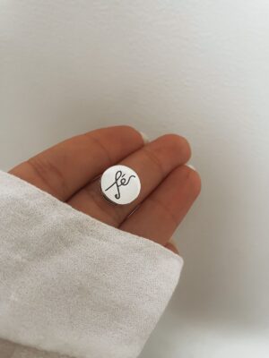 Pingente Medalha Fé Sem Argola
