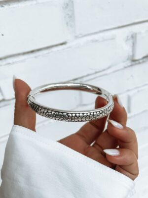 Bracelete Copacabana Fecho Imã Detalhes Oxidados