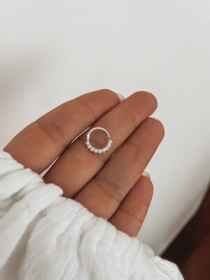 Piercing Nic 9 Bolinhas Cravejadas