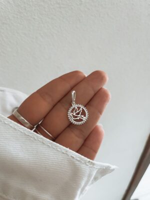 Pingente Medalha Cravejada Com Espírito Santo