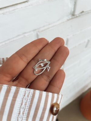 Pingente Olho De Hórus Com Zircônia No Meio