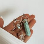 Pingente Lia Pedra Natural Lapidado Duas Pontas Com Meia Lua