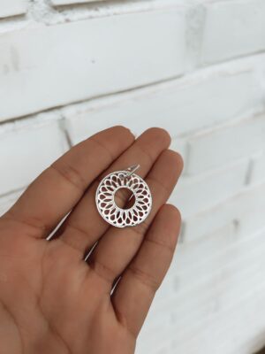 Pingente Mandala Com Círculo Vazado Bahasa
