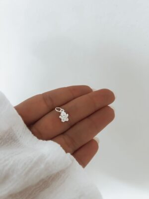 Pingente Patinha Com Detalhes Cravejados