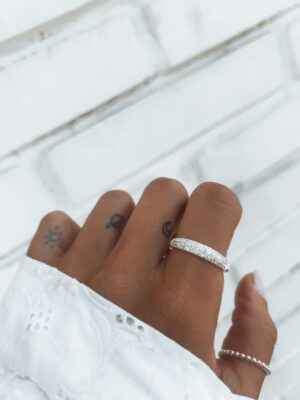 Anel Chloe Cravejado De Zirconia Grosso