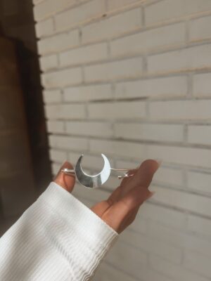 Bracelete Meia Lua Prata Branca