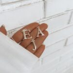 Pingente Letra Prata Branca