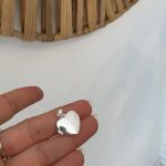 Pingente Relicário Coração Metade Liso e Cravejado