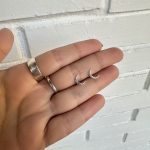 Brinco Meia Lua Texturizado