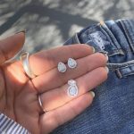 Kit Brinco E Pingente De Gota Cravejados