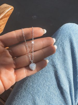 Gargantilha Elo Oval Com Coração Abaulado Cravejado
