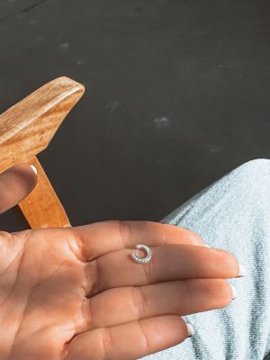 Piercing Fake Um Filete De Zircônias