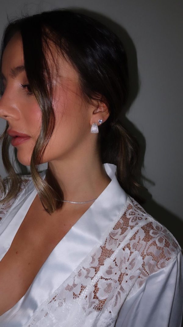 Brinco Luiza Curvado Cravejado - Imagem 1