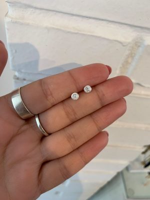Brinco Ponto de Luz Tarraxa Baby Com Borda 0.5