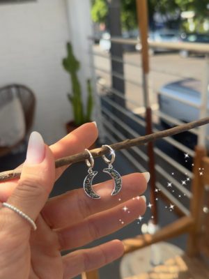 Argola De Click Com Lua De Pirita