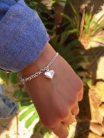 Pulseira Elo Portugês Com Bolinhas Brilhantes E Coração